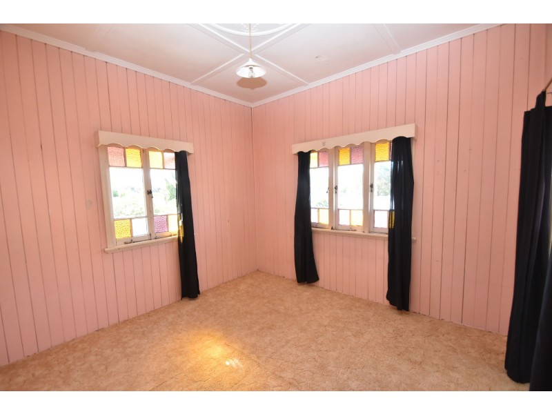 9 William Street, East Toowoomba QLD 4350