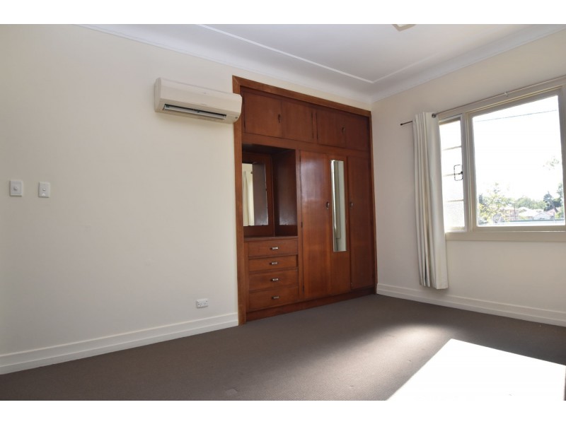 4 Gilbert Street, Toowoomba City QLD 4350