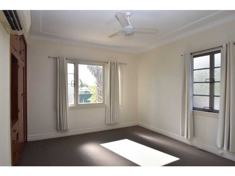 4 Gilbert Street, Toowoomba City QLD 4350