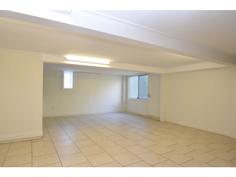 4 Gilbert Street, Toowoomba City QLD 4350