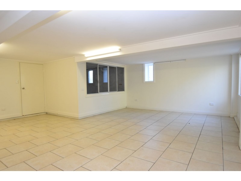 4 Gilbert Street, Toowoomba City QLD 4350