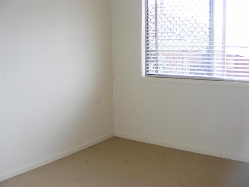 1/24 Wentworth St, Centenary Heights QLD 4350