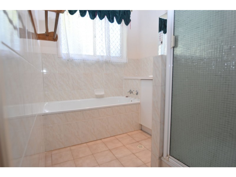 5 Jade Close, Darling Heights QLD 4350