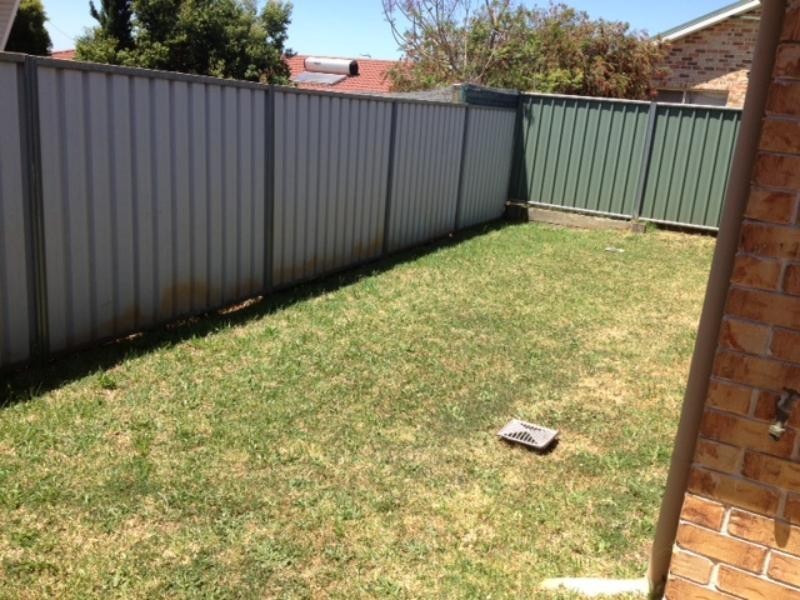 2/380 West St, Kearneys Spring QLD 4350