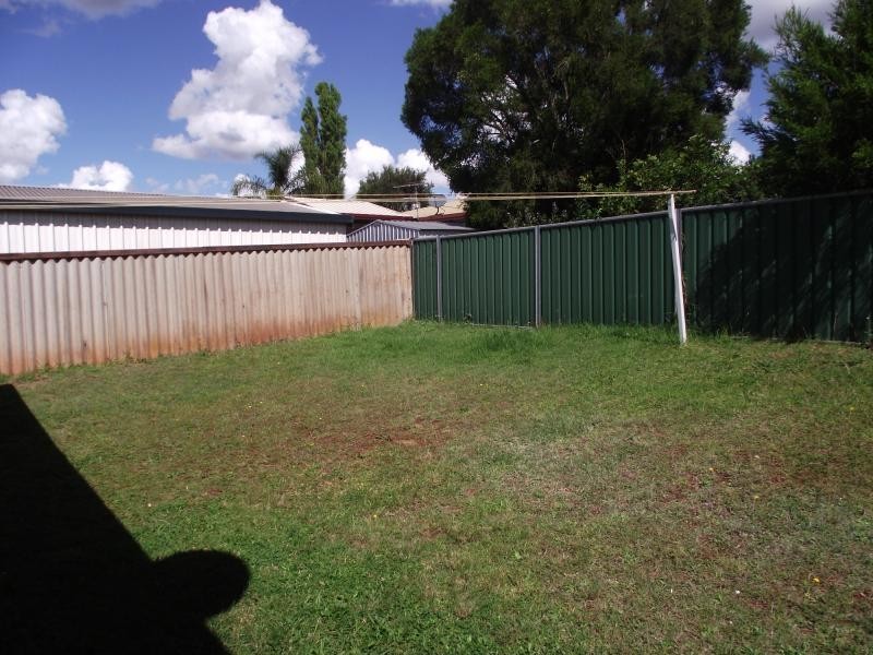 2/16 Bryan Street, Darling Heights QLD 4350