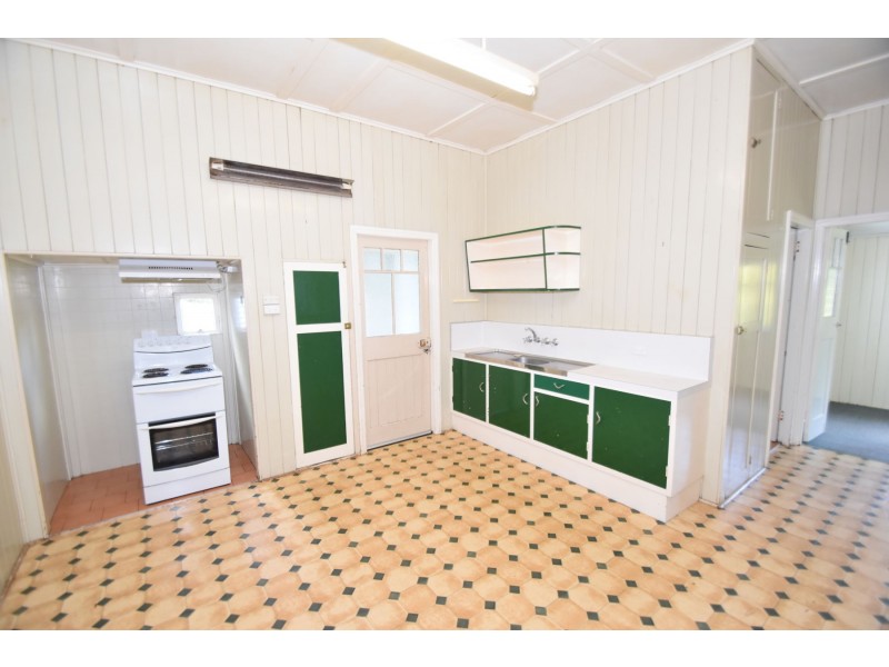 237 Geddes Street, South Toowoomba QLD 4350