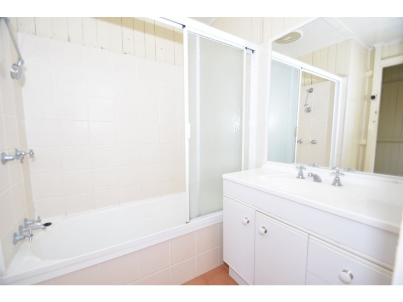 237 Geddes Street, South Toowoomba QLD 4350