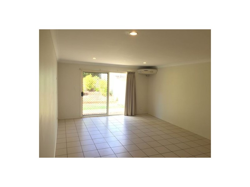 1/24 Dalzell Cres, Darling Heights QLD 4350