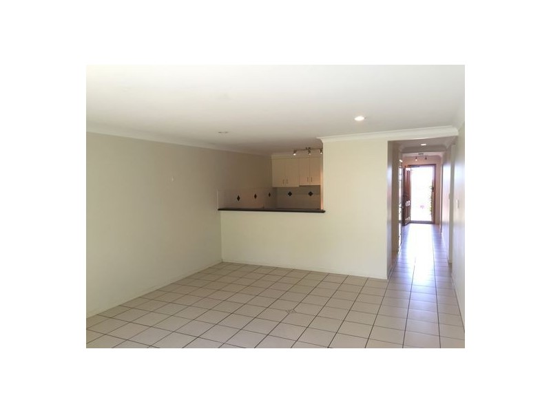 1/24 Dalzell Cres, Darling Heights QLD 4350
