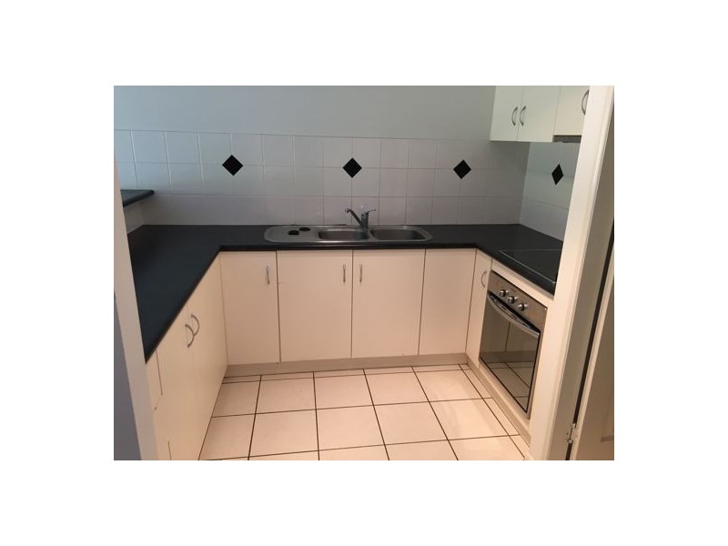 1/24 Dalzell Cres, Darling Heights QLD 4350