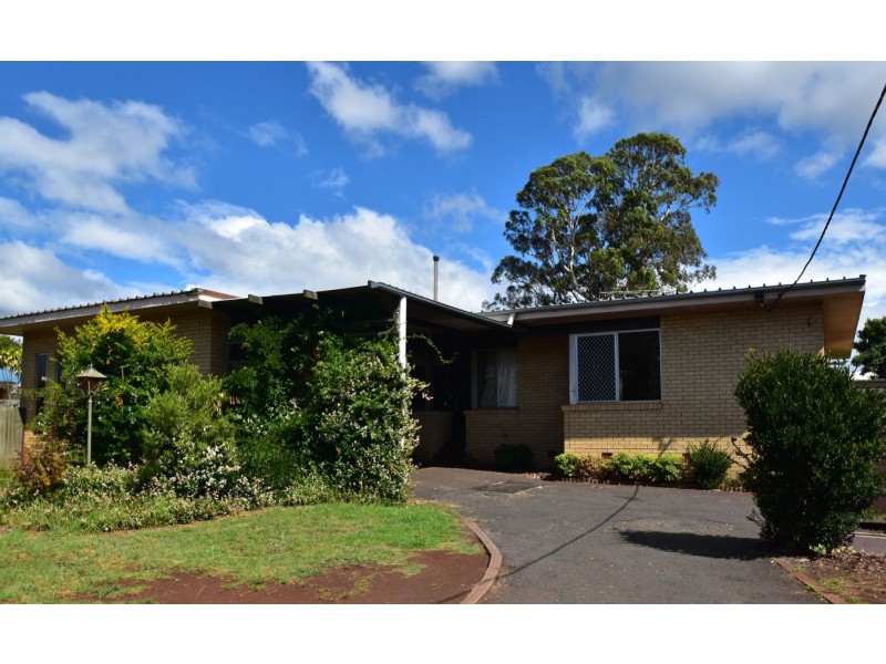 314 Stenner Street, Middle Ridge QLD 4350