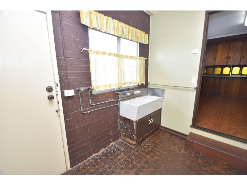 314 Stenner Street, Middle Ridge QLD 4350