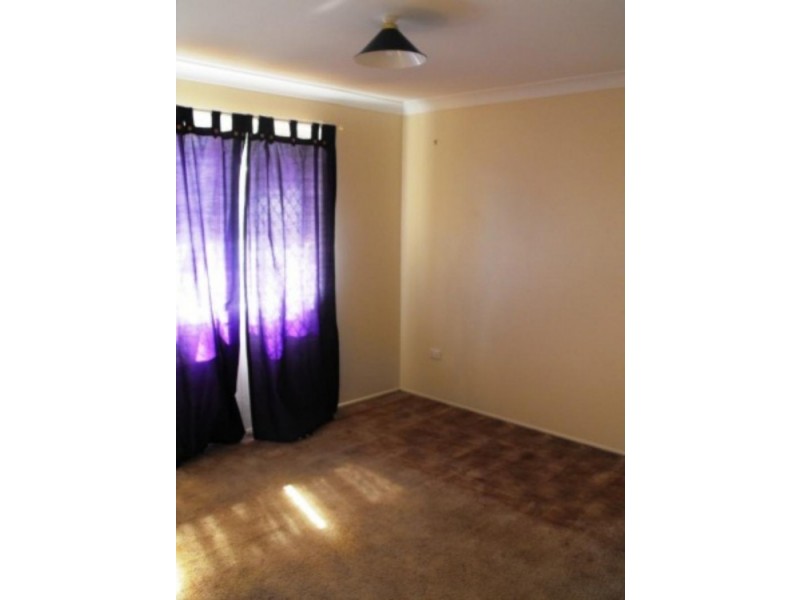 103 Glenvale Rd, Newtown QLD 4350