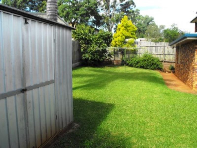 103 Glenvale Rd, Newtown QLD 4350