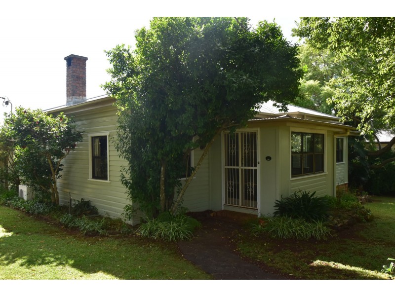 39 Curzon Street, East Toowoomba QLD 4350