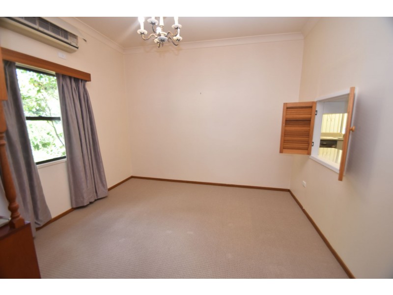 39 Curzon Street, East Toowoomba QLD 4350