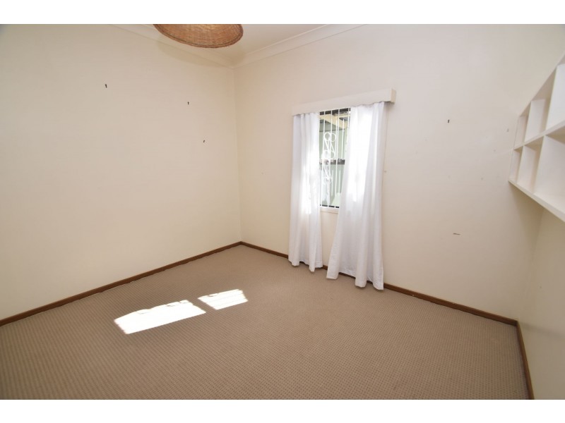 39 Curzon Street, East Toowoomba QLD 4350