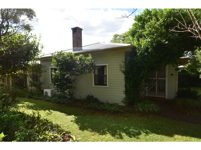 39 Curzon Street, East Toowoomba QLD 4350