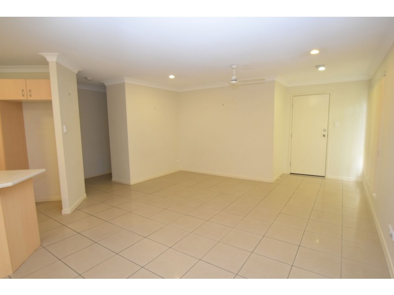 1/86C Hogg Street, Rockville QLD 4350