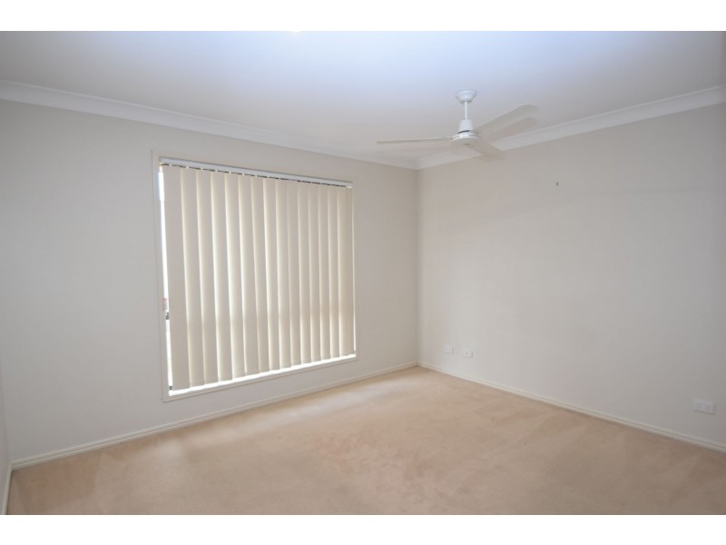 1/86C Hogg Street, Rockville QLD 4350