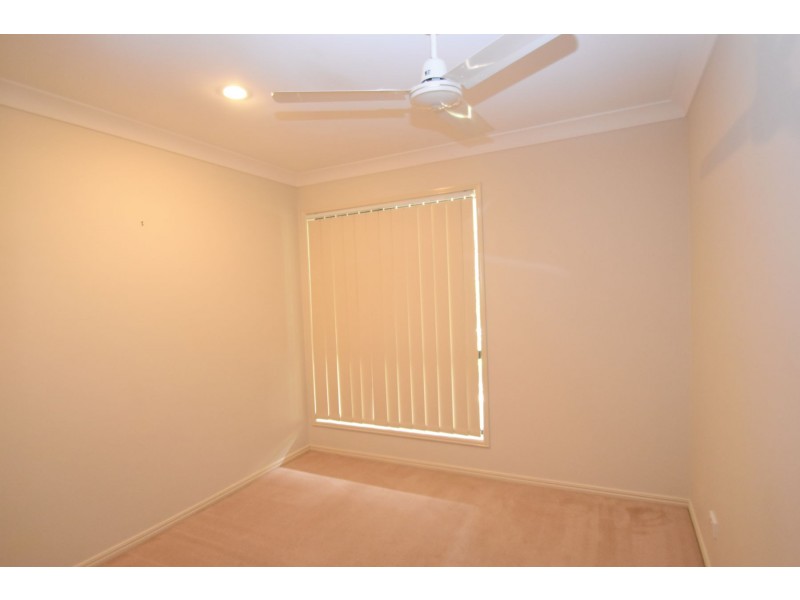 1/86C Hogg Street, Rockville QLD 4350