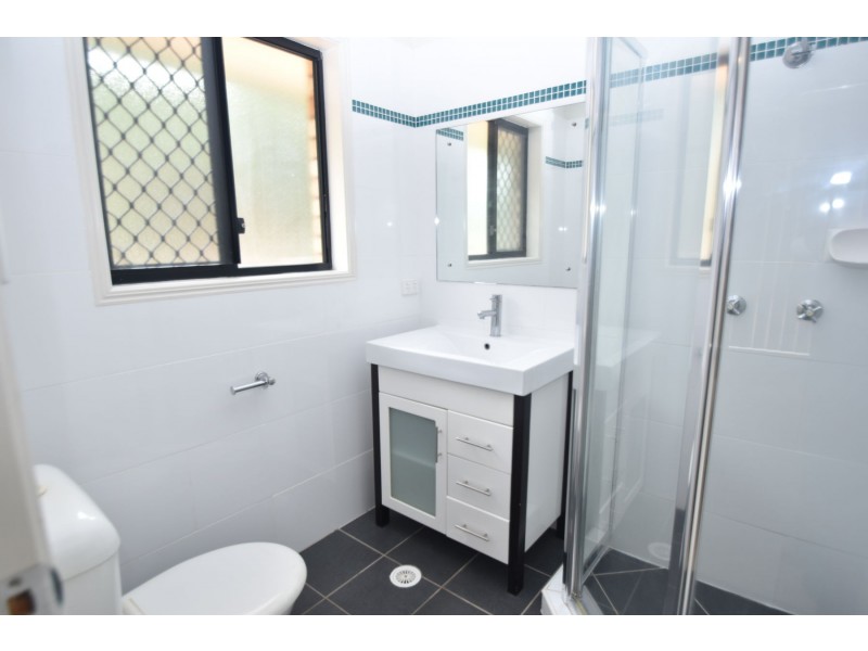 1/86C Hogg Street, Rockville QLD 4350