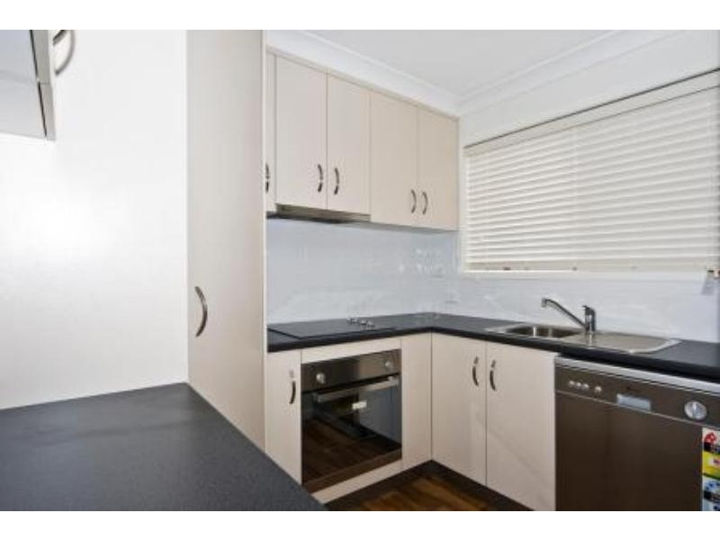 1/88 Anzac Ave, Newtown QLD 4350