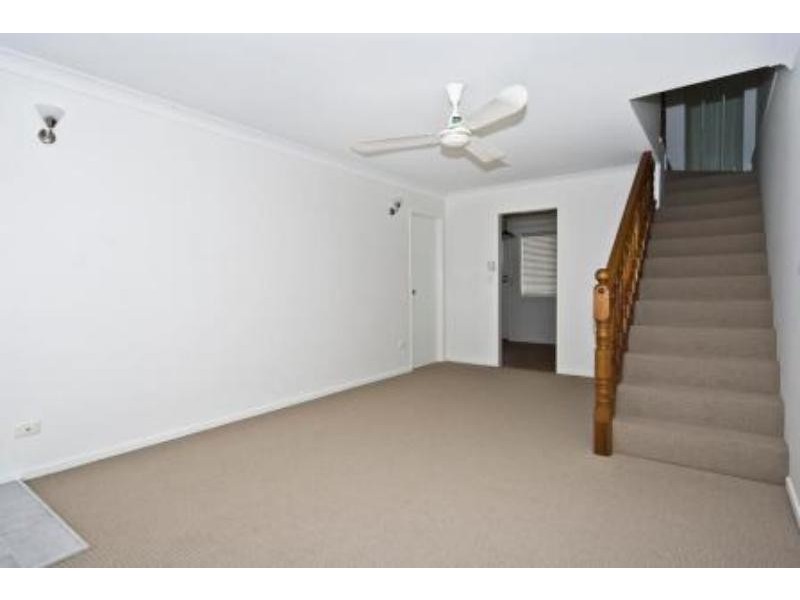 1/88 Anzac Ave, Newtown QLD 4350