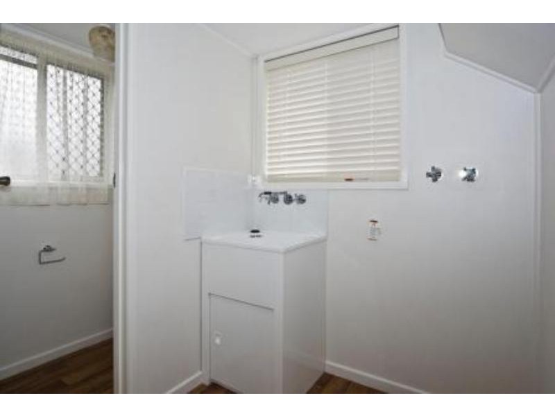 1/88 Anzac Ave, Newtown QLD 4350