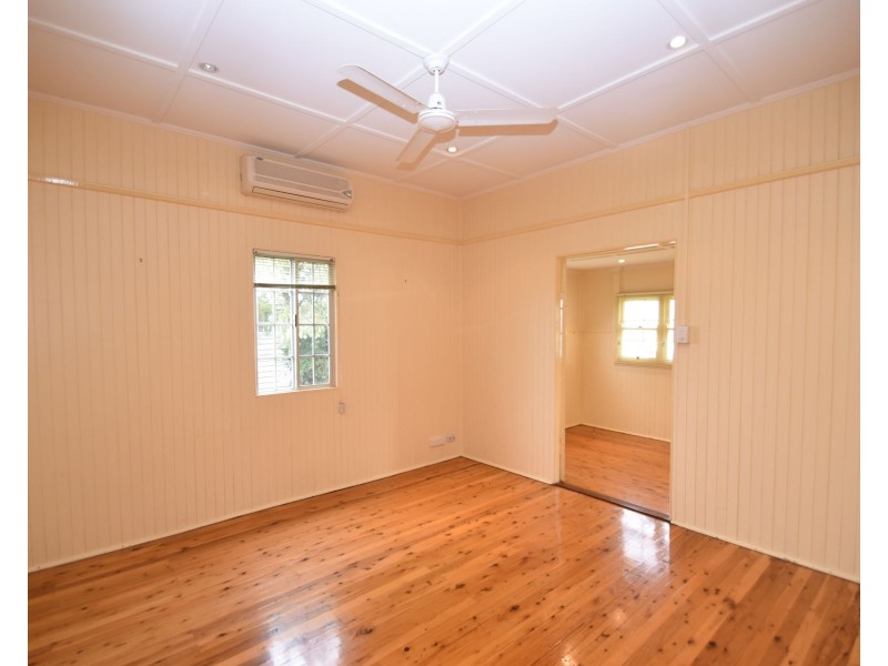 22 Helen Street, Newtown QLD 4350