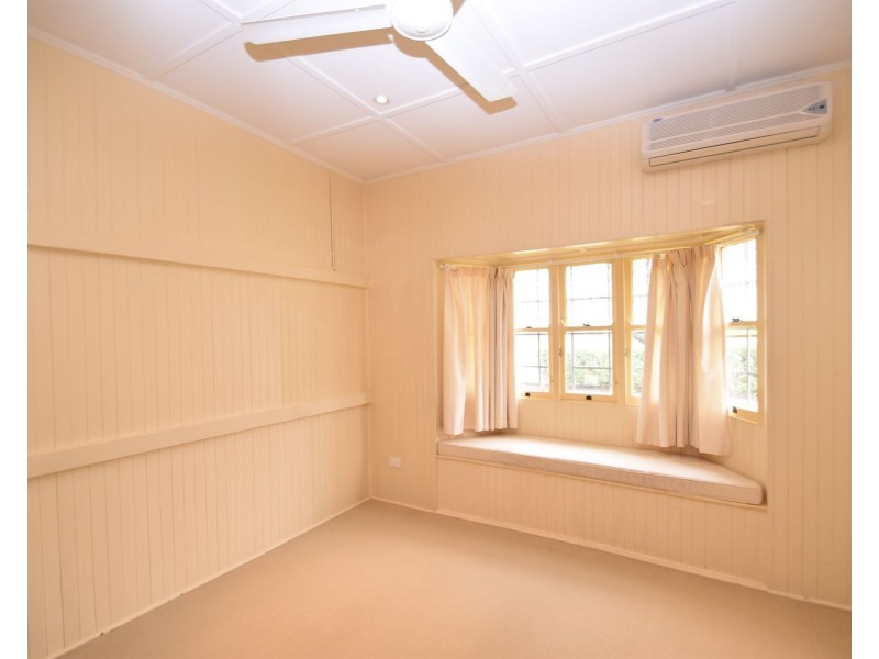 22 Helen Street, Newtown QLD 4350