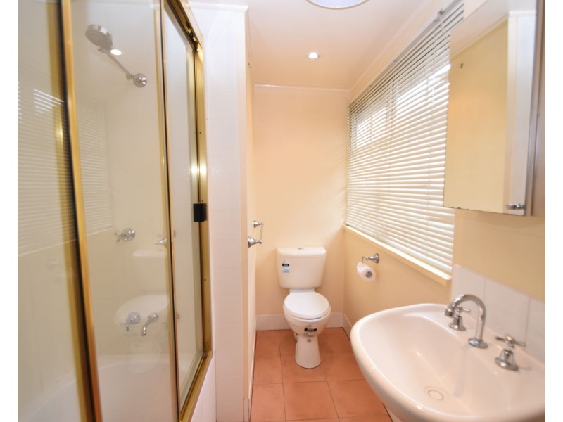 22 Helen Street, Newtown QLD 4350