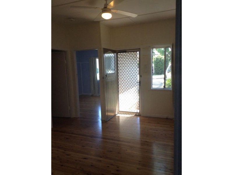 2/2 Katherine St, North Toowoomba QLD 4350