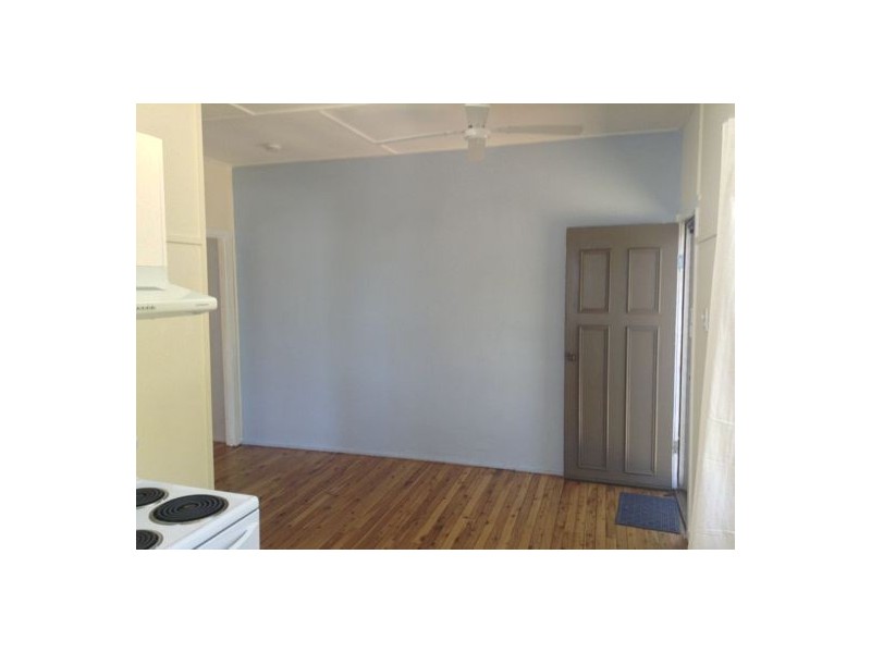 2/2 Katherine St, North Toowoomba QLD 4350