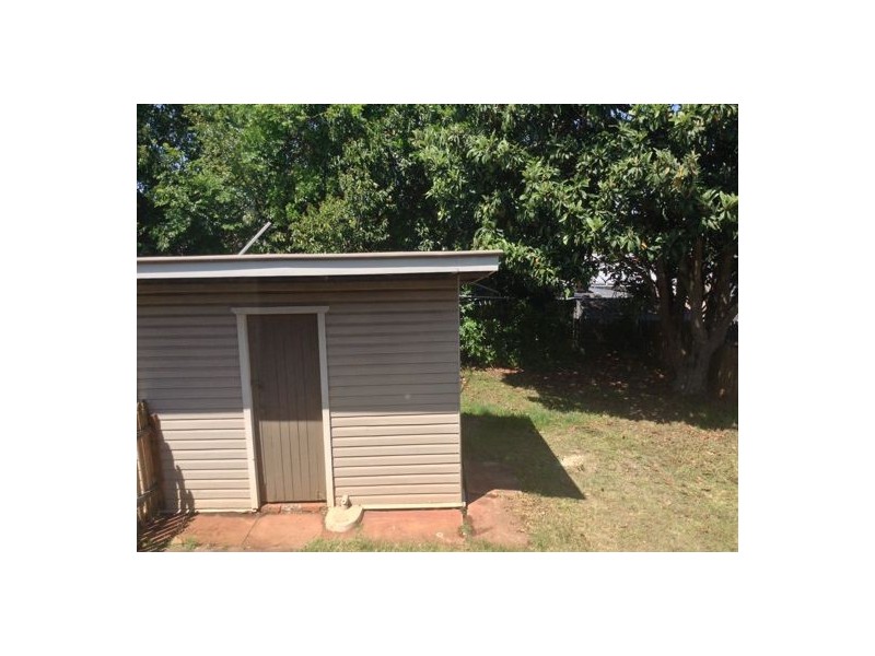 2/2 Katherine St, North Toowoomba QLD 4350