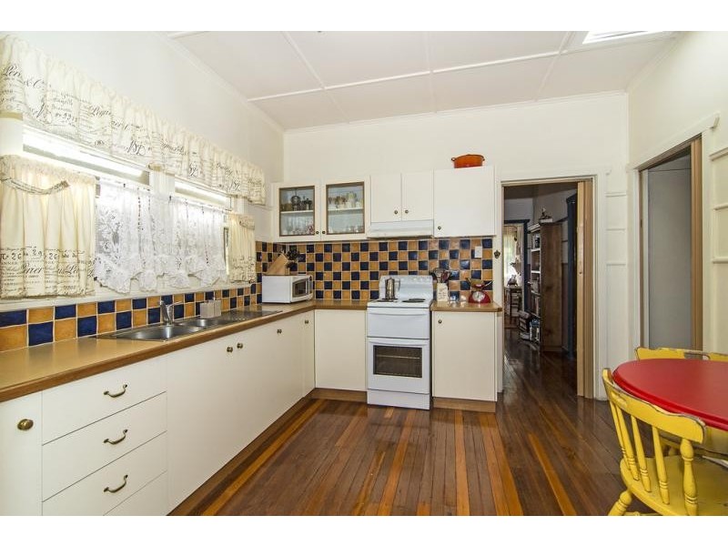 16 Shiel Street, Rangeville QLD 4350