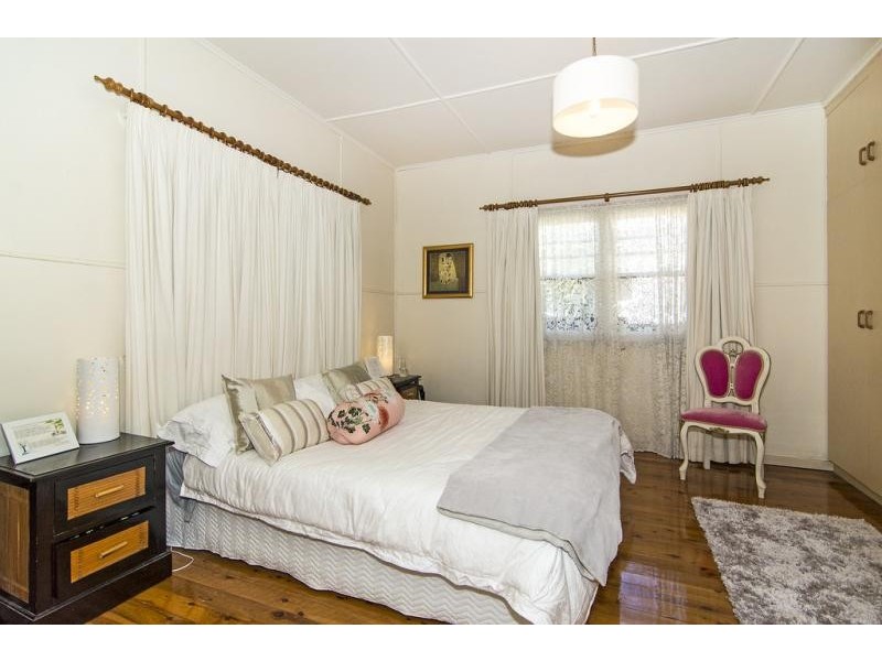 16 Shiel Street, Rangeville QLD 4350