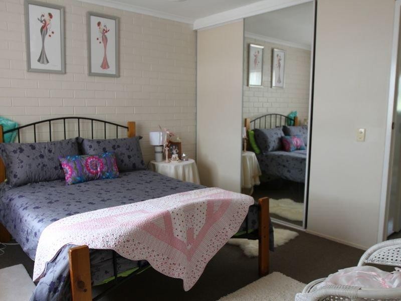 2/6 Obrien St, Harlaxton QLD 4350