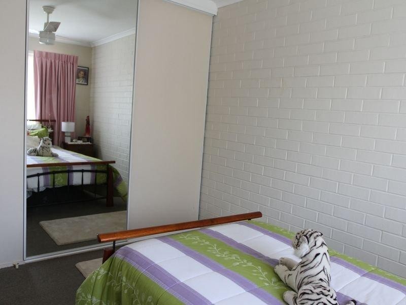 2/6 Obrien St, Harlaxton QLD 4350