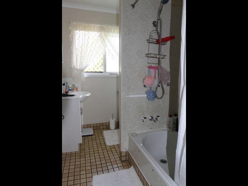 2/6 Obrien St, Harlaxton QLD 4350