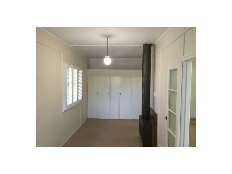53 Long St, Rangeville QLD 4350