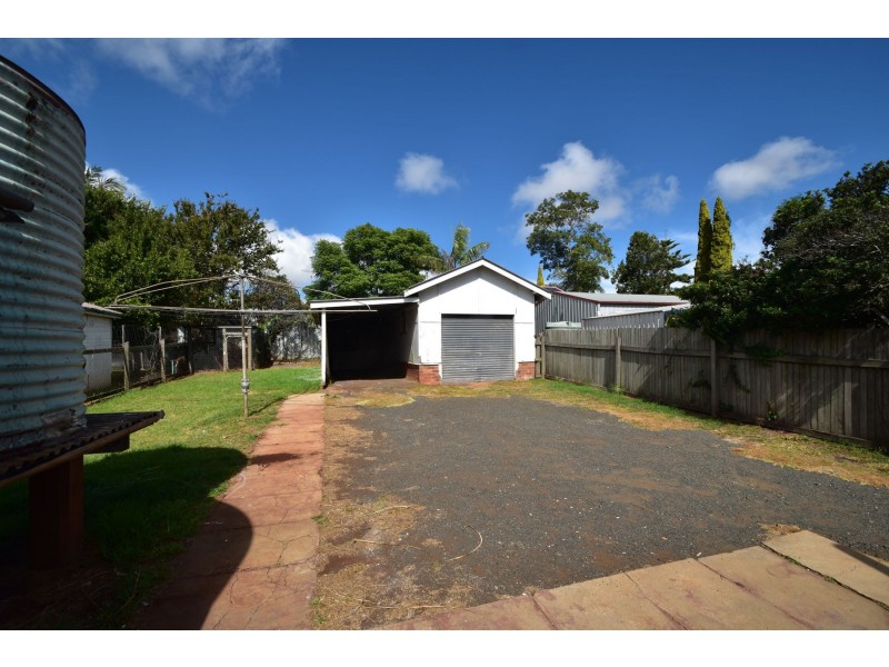 170 Taylor Street, Newtown QLD 4350