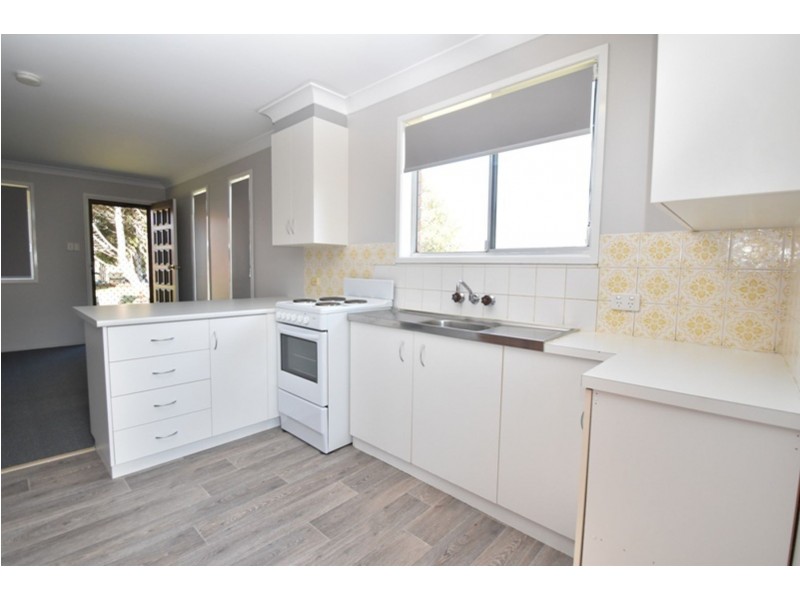 2/7 Marigold Street, Centenary Heights QLD 4350