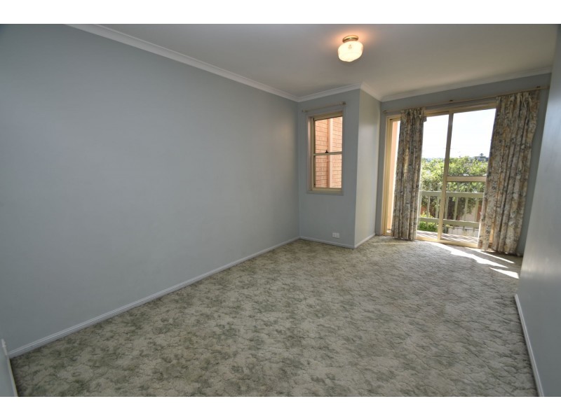 4/212 James Street, South Toowoomba QLD 4350