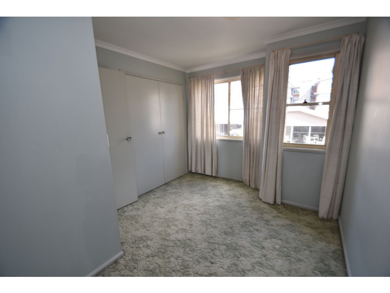 4/212 James Street, South Toowoomba QLD 4350
