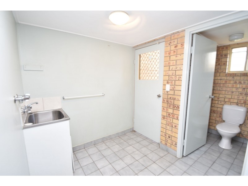 4/212 James Street, South Toowoomba QLD 4350