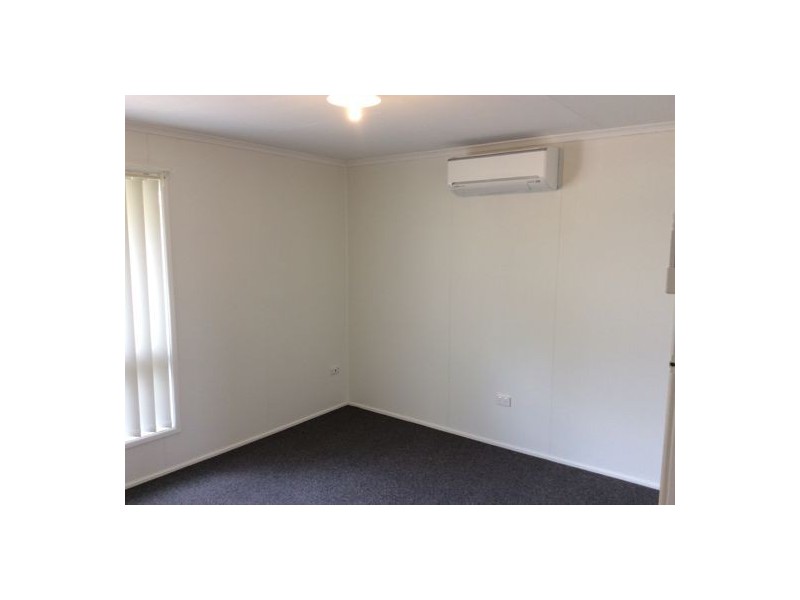 15 Festival St, Rockville QLD 4350