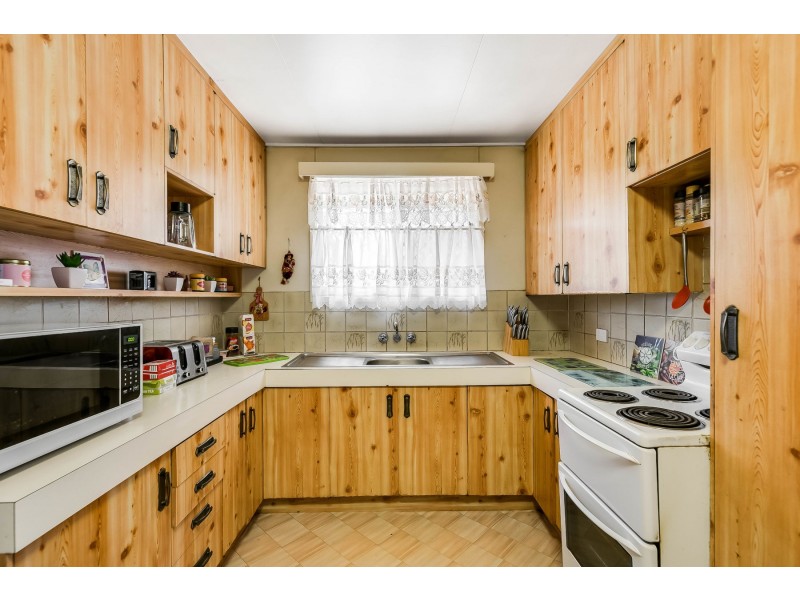 24 Bowtell Street, Rangeville QLD 4350