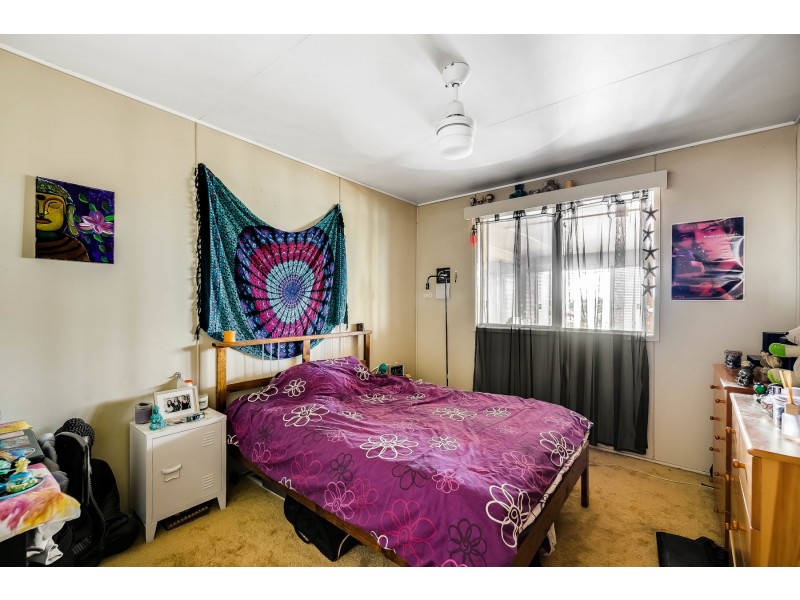 24 Bowtell Street, Rangeville QLD 4350