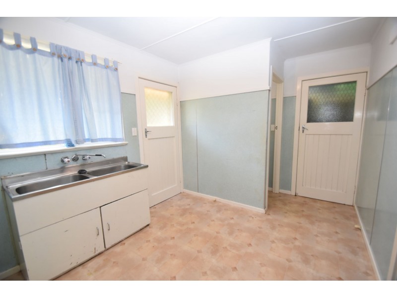 76A Curzon Street, East Toowoomba QLD 4350